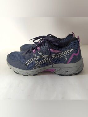Women’s Asics Gel Venture 8 size 7
Trail, Running Shoes